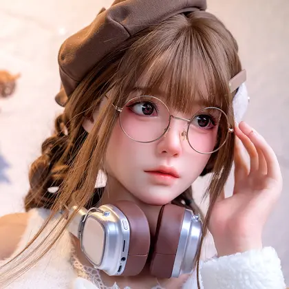 Adult Life-Size Sex Doll - Mature Woman Style, Full Silicone Realistic Proportions For Men thumbnail 4