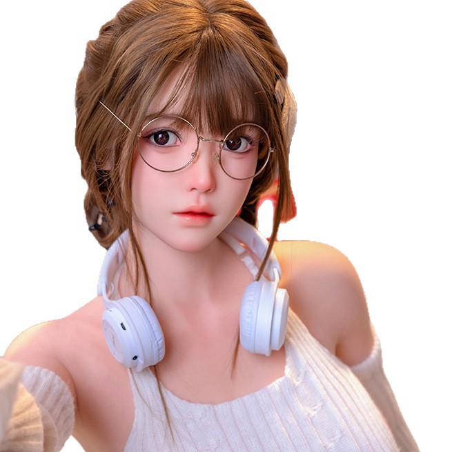 Adult Life-Size Sex Doll - Mature Woman Style, Full Silicone Realistic Proportions For Men thumbnail 5